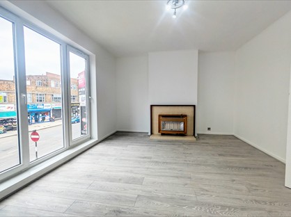 2 Bed Maisonette, High Road, N12