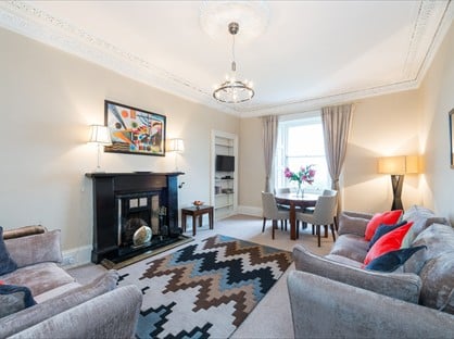 2 Bed Flat, Royal Crescent, EH3