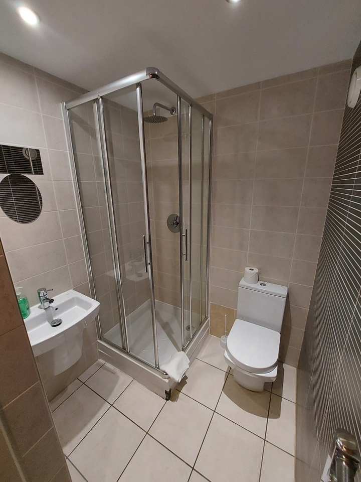 Additional image 6 of 2 Bed Flat, The Axis, NG1, N1 7GU