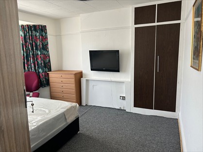 Studio Flat, Merton Avenue, UB10
