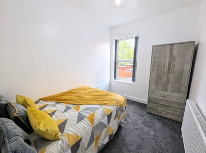 Room in a Shared House, Bearwood Road, B66