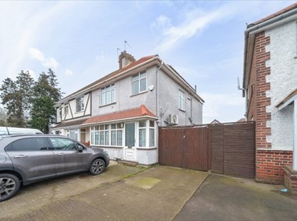 4 Bed Semi-Detached House, Station Road, SL3