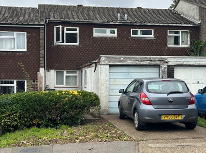 2 Bed Terraced House, Willingham Way, KT1