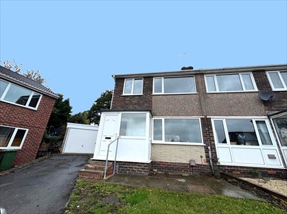 3 Bed Semi-Detached House, Dulverton Rise, WF8