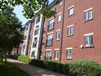 2 Bed Flat, Alexander Court, TA9