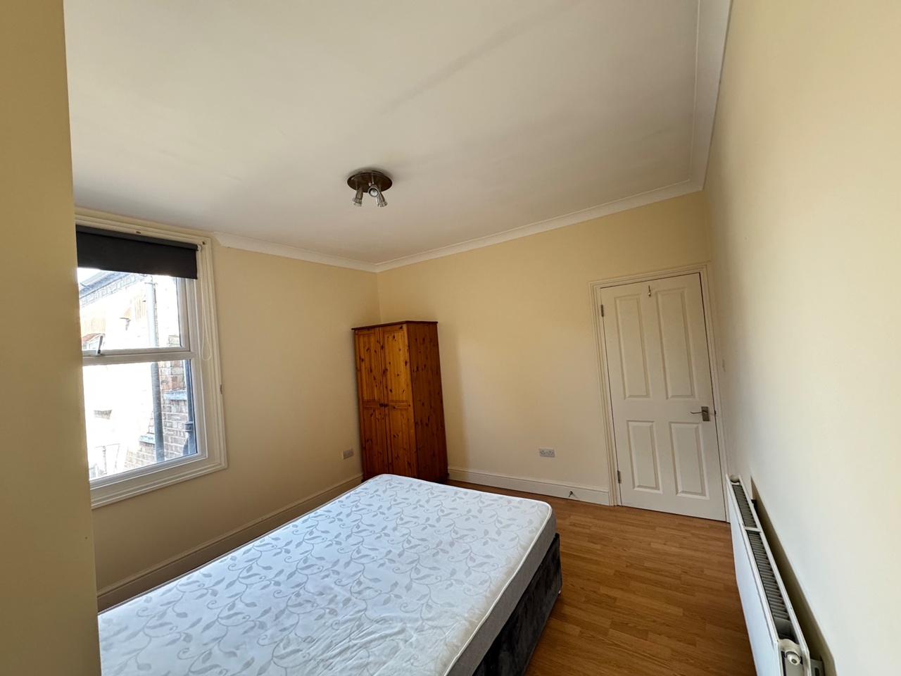 Room in a Shared Flat, Venetian Road, SE5