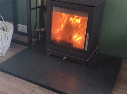 3 Bed Terraced House, Hillside Terrace, NP23