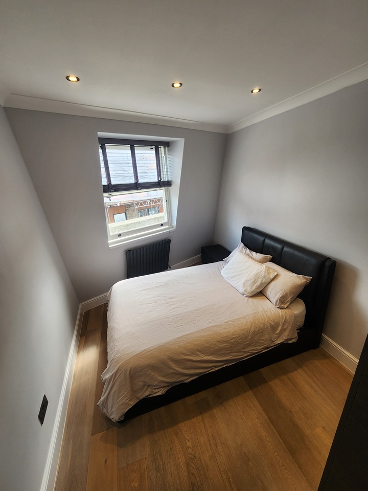1 Bed Flat, Lillie Road, SW6 photo 4