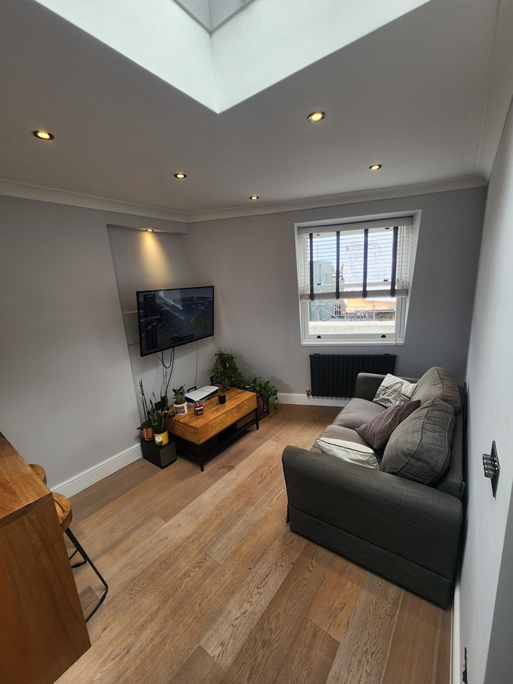 1 Bed Flat, Lillie Road, SW6 photo 2