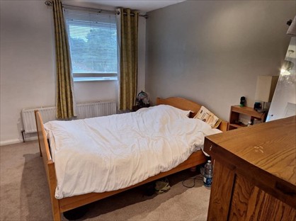 Room in a Shared Flat, Thornbury, NW4