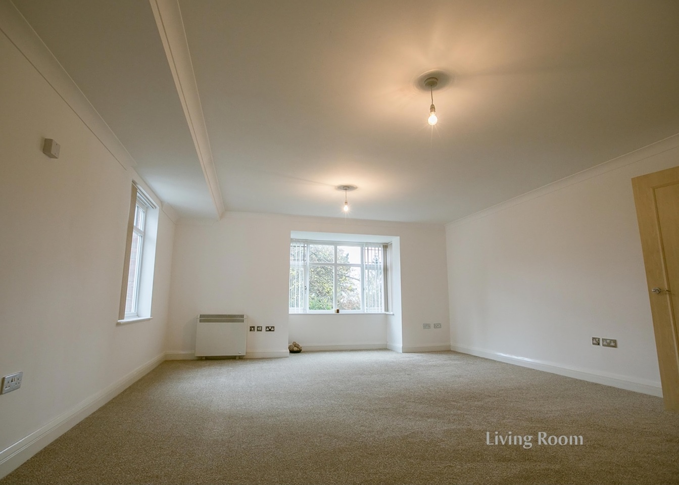 2 Bed Flat, Darwin House, B13 photo 2