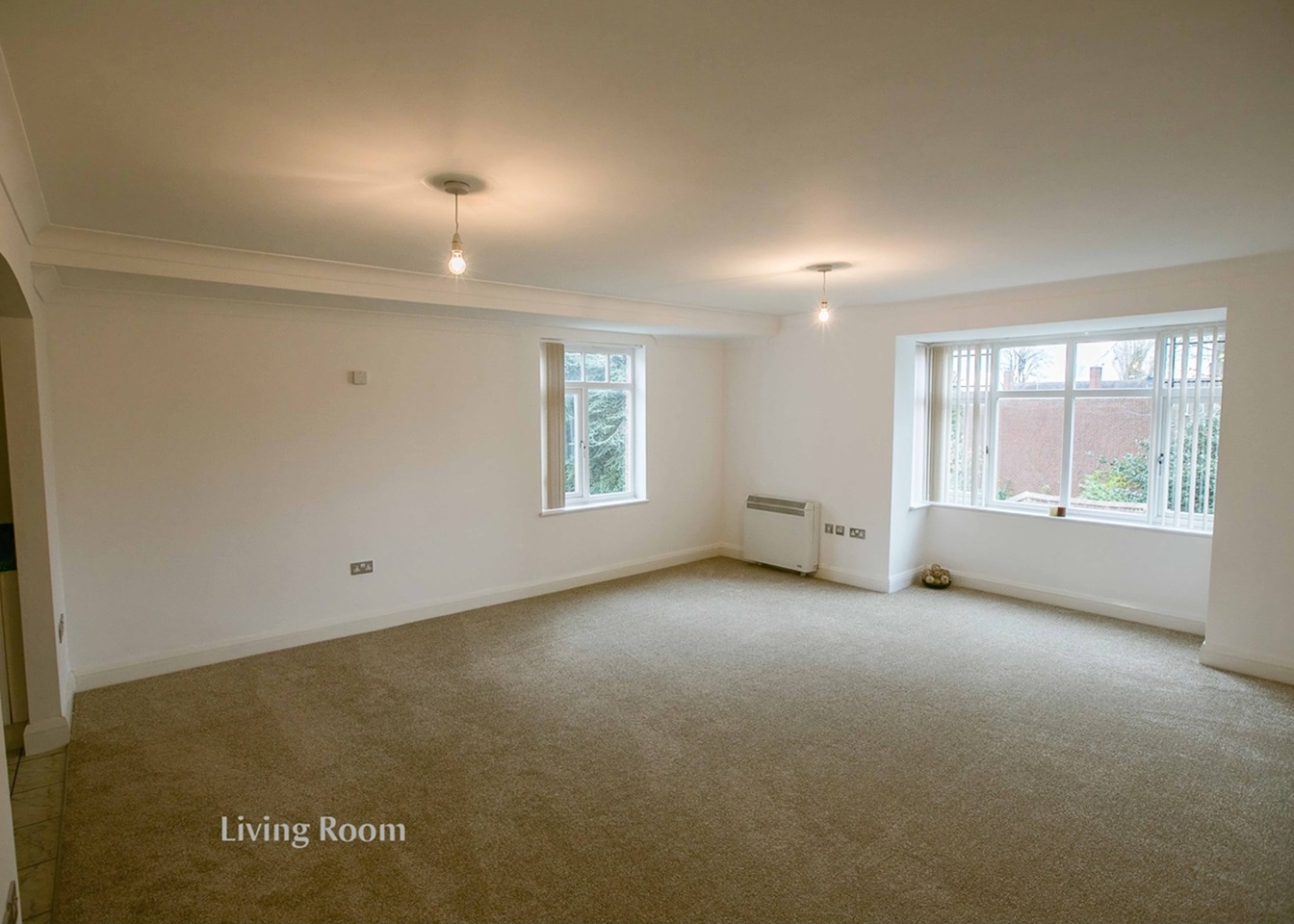 2 Bed Flat, Darwin House, B13 photo 3
