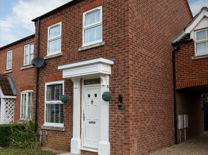 2 Bed Semi-Detached House, Falcon Way, NG34