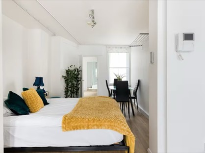 Studio Flat, Old Compton Street, W1D