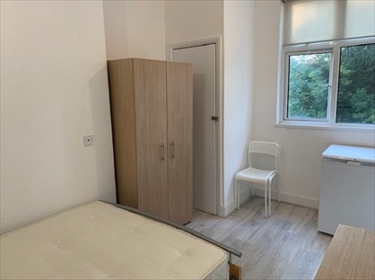 Studio Flat, London, NW7