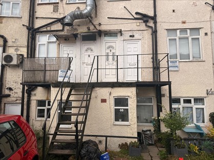 2 Bed Flat, Houghton Mansions, LU6