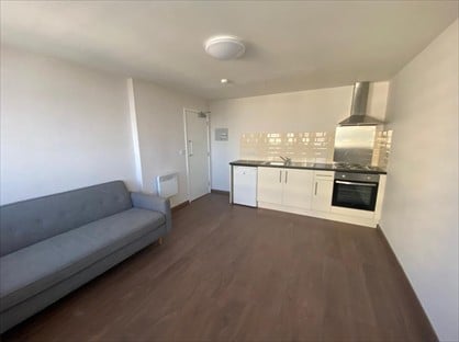 1 Bed Flat, Daniel House, L20