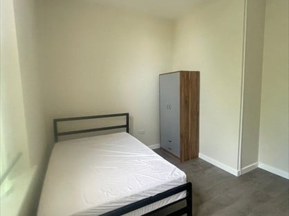 2 Bed Flat, Station Road, WF17