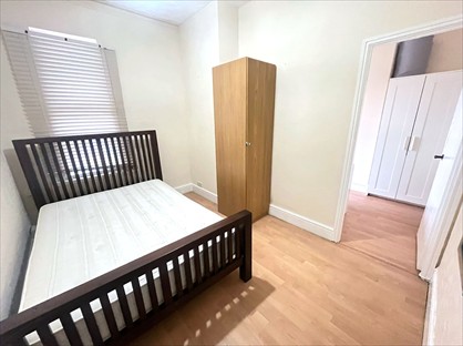 3 Bed Flat, Dudley Road, KT1