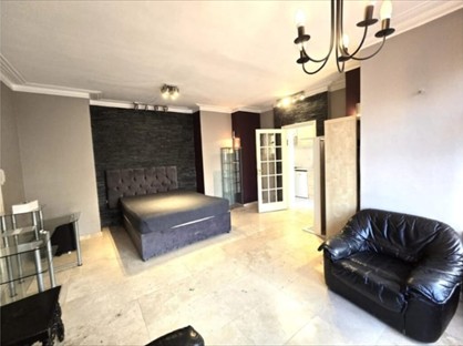 Studio Flat, Finchley Lane, NW4