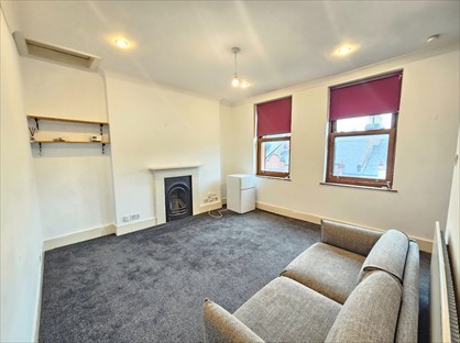 Studio Flat, Godstone Road, CR3