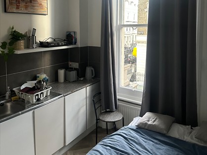Studio Flat, Castletown Road, W14