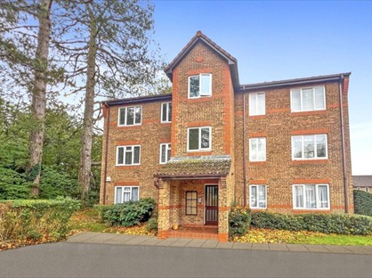 2 Bed Flat, Nutfield Court, SO16