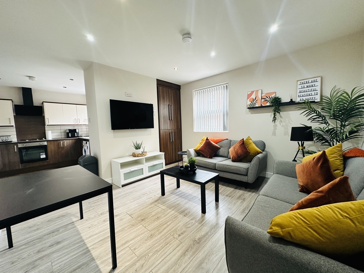 Preston - 6 Bed Terraced House, Lovat Road, PR1 - To Rent Now for £ ...