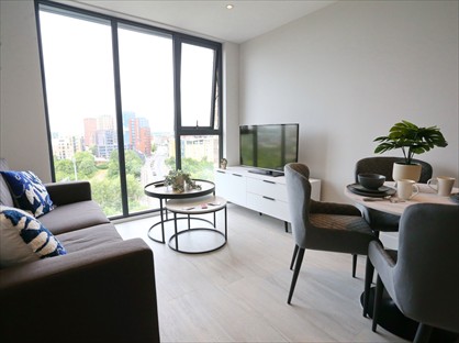 1 Bed Flat, Oldfield Rd, M5