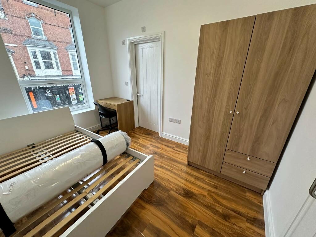 Additional image 2 of Room in a Shared Flat, Alfreton Road, NG7, N1 7GU