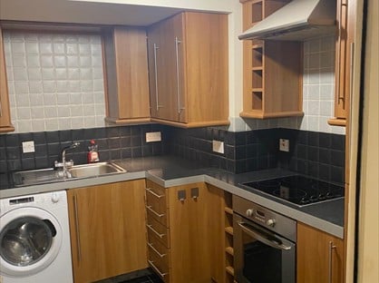 1 Bed Flat, Wellington Road, WF13
