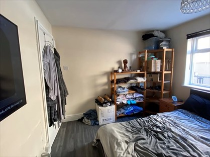 2 Bed Flat, Marine Road, LL22