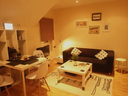 2 Bed Flat, Cliftonpark Avenue, BT14