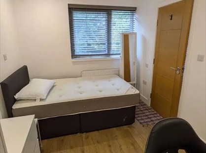Room in a Shared Flat, The Refinery, LS3