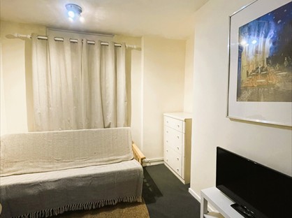 3 Bed Flat, Skipwith House, EC1N