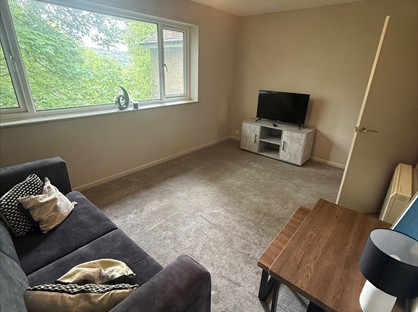 2 Bed Flat, Horsforth, LS18
