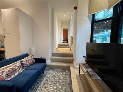 1 Bed Flat, New Briggate, LS2