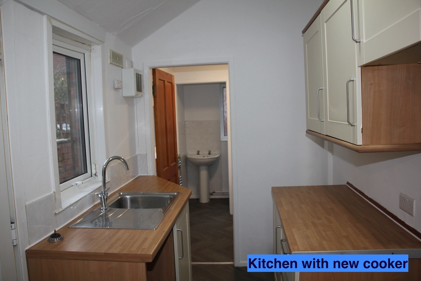 2 Bed Terraced House, Carlton Road, NG3, N1 7GU