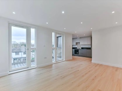 2 Bed Flat, Norbury Avenue, SW16