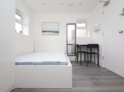 Studio Flat, Derwent Close, DA1