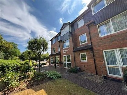 2 Bed Flat, Homecedars House, WD23