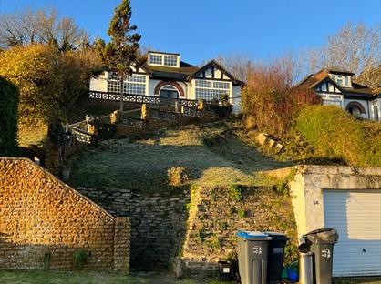 3 Bed Bungalow, Hilltop Road, CR3