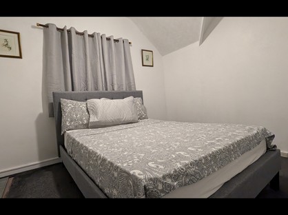 Room in a Shared House, Longspring, WD24