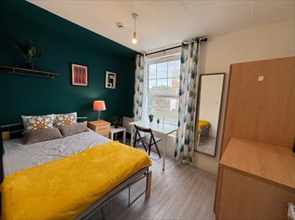 Room in a Shared House, Alpha Road, SE14