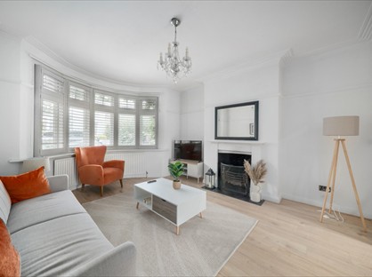 4 Bed Terraced House, Mount Ephraim Lane, SW16