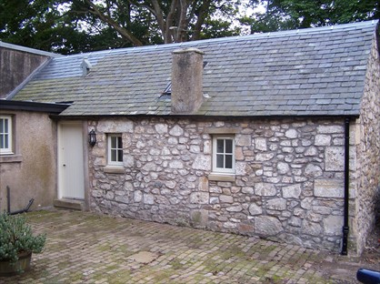 Studio Flat, Rumgally House, KY15