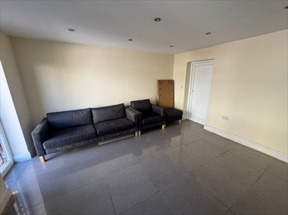Studio Flat, Beaconsfield Road, UB1