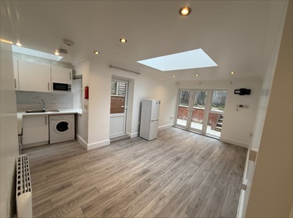 1 Bed Flat, Pine Road, NW2