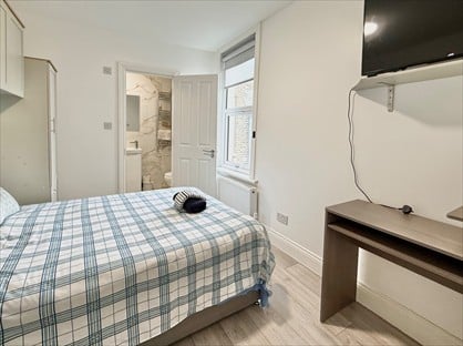 Room in a Shared House, Southbury Road, EN1