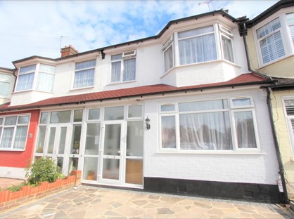 Room in a Shared House, Church Road, EN3